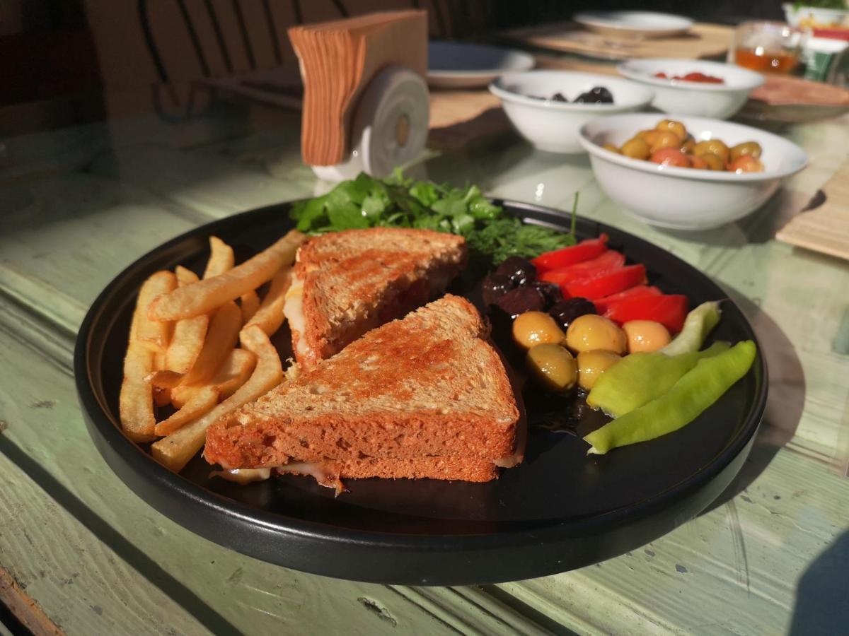 Bed and Breakfast La Casa Carina Antalya Zewnętrze zdjęcie